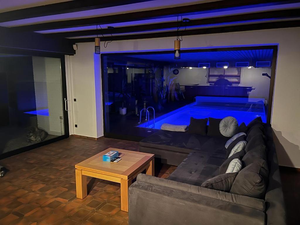 Park Villa Ferienwohnung Mit Pool Und 3 Schlafzimmer Uelzen Exterior foto